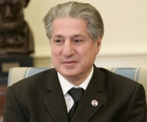 gemayel amin 072110
