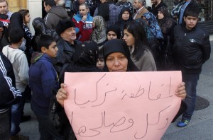 protest by relatives of lebanese hostages